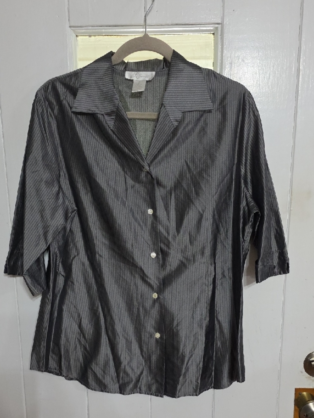 K Arnold Womens Silk Blouse Gray Striped Button Up Business Casual Sz S EUC VTG?